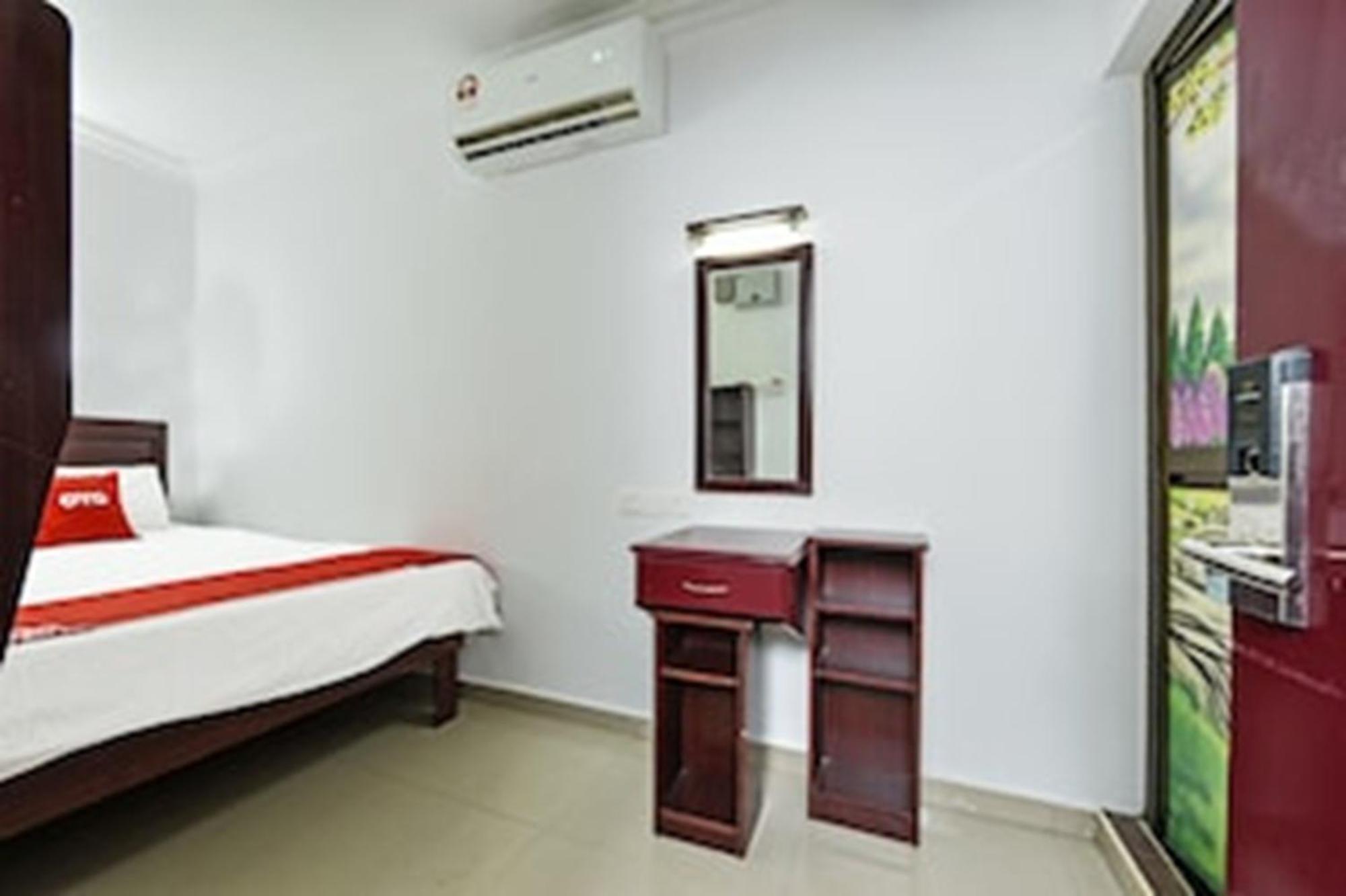 Super Oyo 90572 J Hotel Masjid India Куала-Лумпур Екстер'єр фото